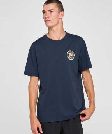 Alternative view of THE MAD HUEYS - HOOKED CUDA SS TEE